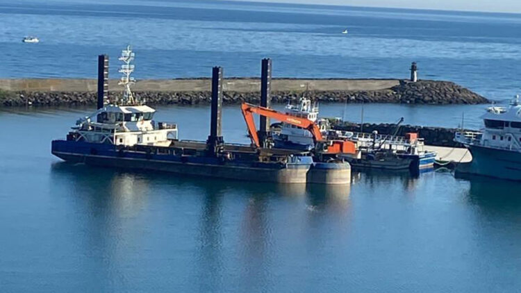 Trabzon'da 3 limanda derinlik artırma çalışmaları