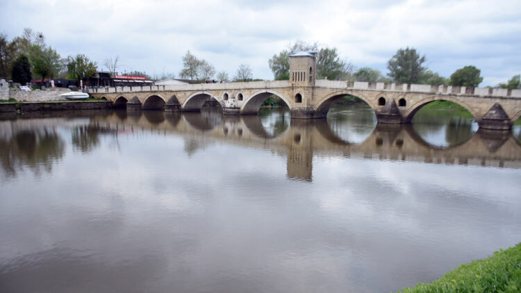 Tunca ve Meriç nehirlerinde su seviyesi 5 kat arttı
