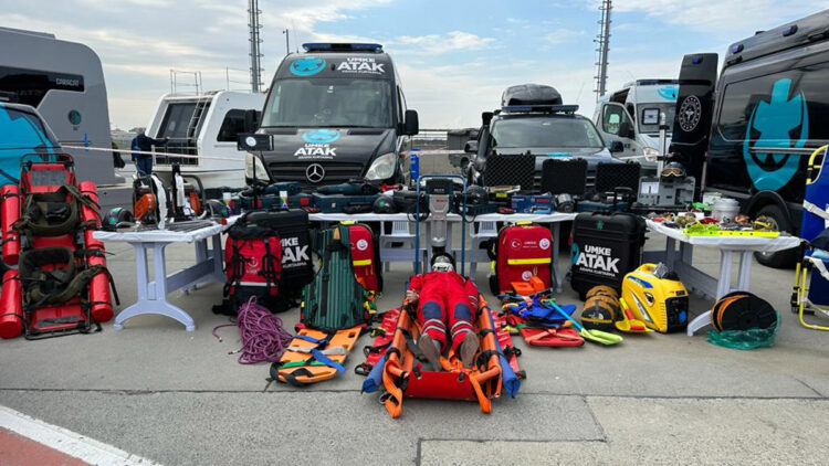 UMKE Atak Arama Kurtarma Ekibi TEKNOFEST'te tanıtıldı