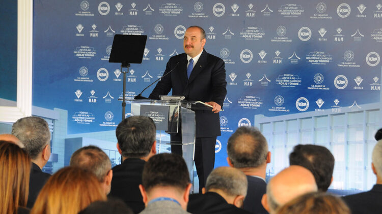 Varank, Aşı ve İlaç Geliştirme Kampüsü'nü açtı