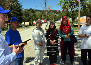 Yenibiriş, 10 binin üzerinde depremzedeye ulaştı