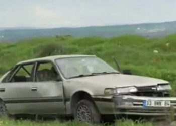 Yoldan çıkan otomobil tarlaya uçtu: 6 yaralı