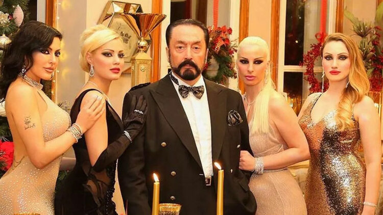 Adnan Oktar suç örgütü operasyonu; 8 gözaltı