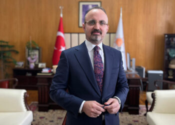 310 tane kanunu yasalaştırdık