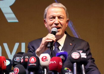 Mehmetçik gözünü kırpmadan mücadelesini sürdürüyor