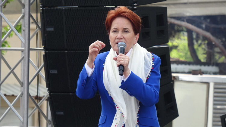 Bir oyunuz Kemal'e, bir oyunuz Meral'e