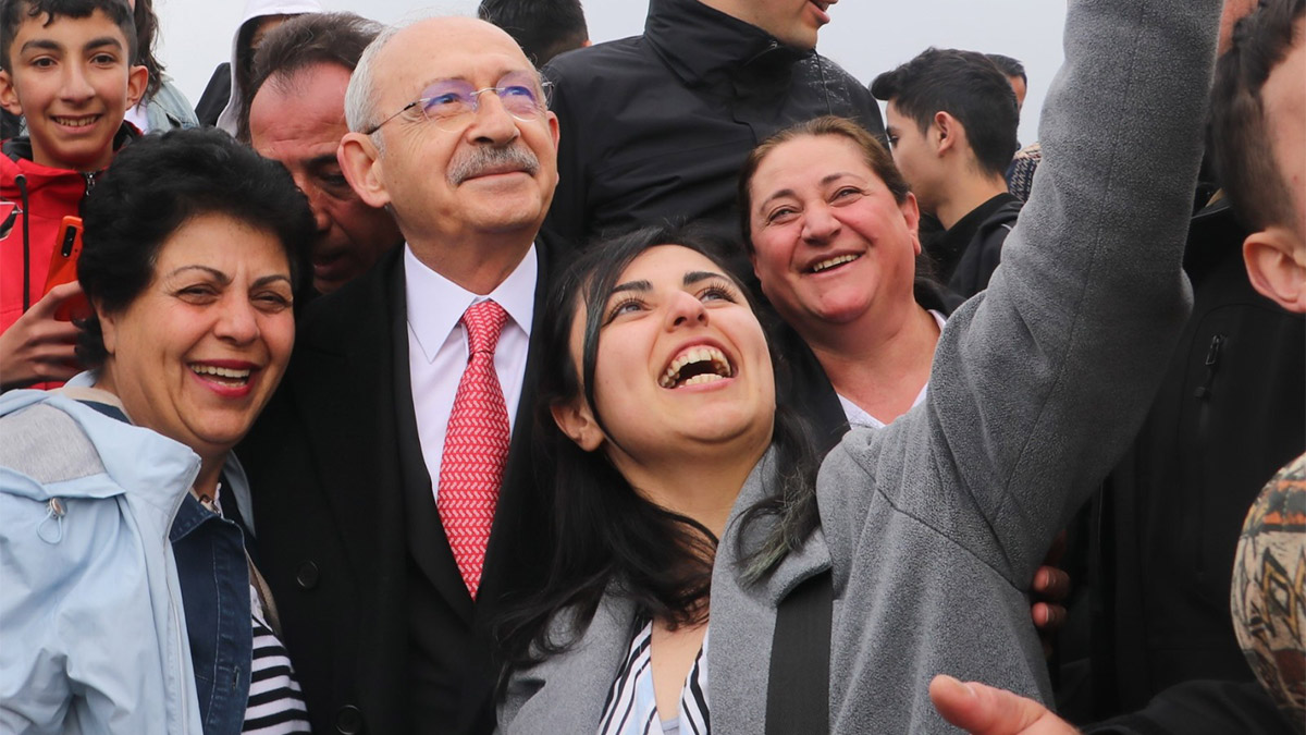 Türkiye Büyük Millet Meclisi'nin (TBMM) 103'üncü açılış yıl dönümü ve 23 Nisan Ulusal Egemenlik ve Çocuk Bayramı, Ankara'da düzenlenen törenlerle kutlandı.