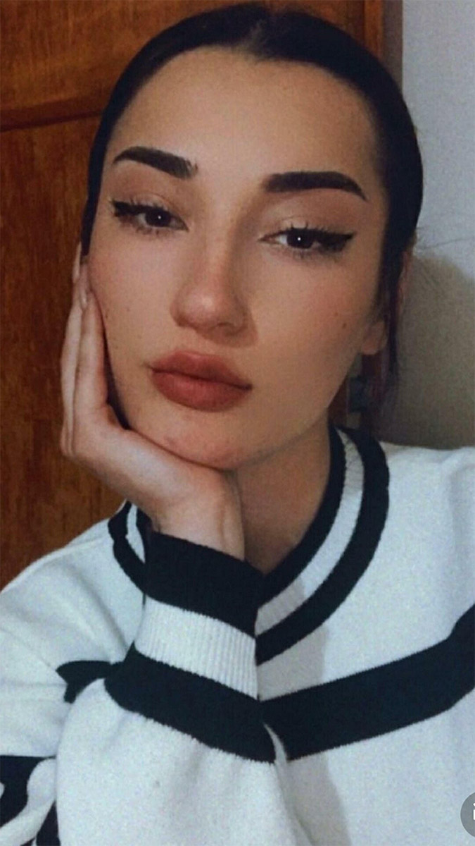 İzmir'de iş görüşmesi için evden çıkıp, geri dönmeyen ve 1 gün sonra hastanede öldüğü anlaşılan Aslıhan Sinem Çiçek'in ailesi, Ramazan Bayramı'na hüzünle giriyor. 