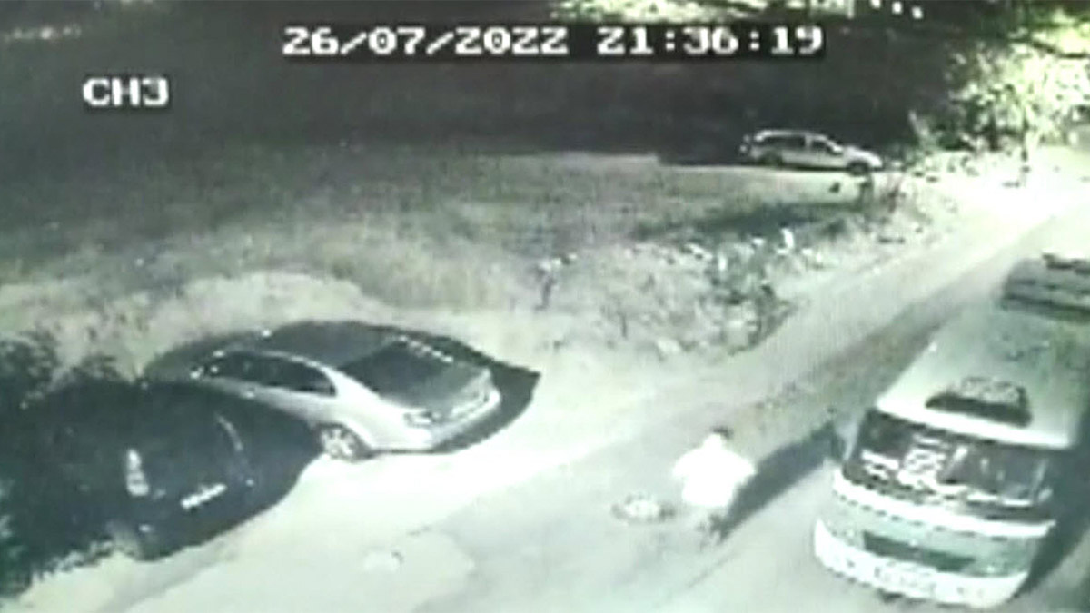 İzmir'de iş görüşmesi için evden çıkıp, geri dönmeyen ve bir gün sonra bulunduğu hastanede yaşamını yitiren Aslıhan Sinem Çiçek'in son görüntüleri ortaya çıktı.