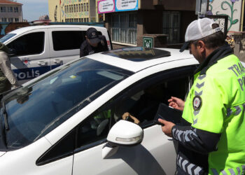 Ataşehir'de okul çevresinde denetim
