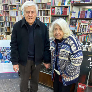 Kitapçı kardeşler teknolojiye rağmen ayakta duruyor