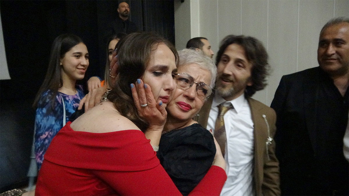 'Bana Maviyi Anlat' filmine duygusal gala