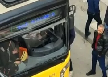 İett otobüsünün şoförüne yumruklu saldırı