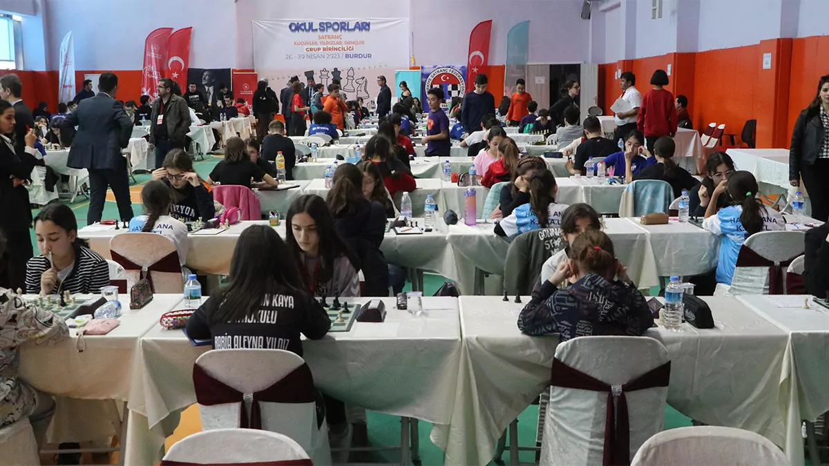 Burdur'da, satranç grup turnuvası başladı