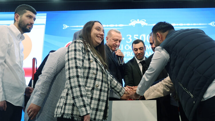 45 bin yeni sözleşmeli öğretmen ataması yapacağız