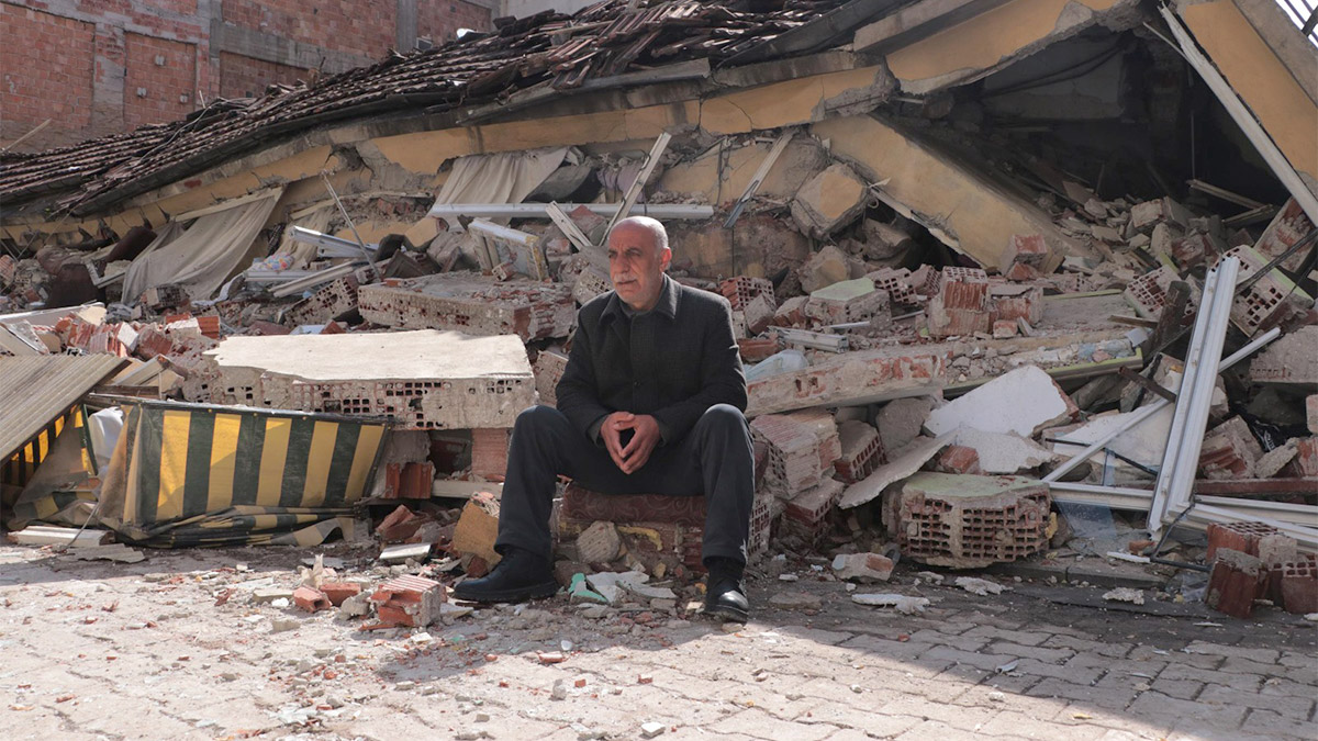 21 yıllık ekmek teknesine yeniden kavuştu