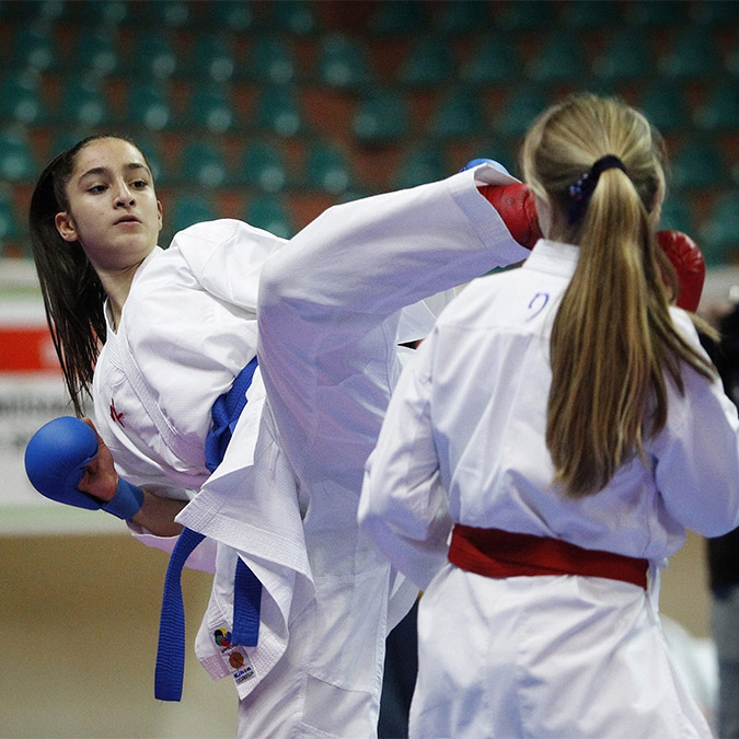 Sırbistan’ın Cacak kentinde yapılacak olan Golden Belt Karate Turnuvası’nda Türkiye Milli Takımı'nda, Diyarbakırlı milli sporcu Sena Kızılaslan da (19) yer alacak.