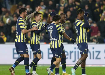Fenerbahçe beşiktaş ile mücadele edecek