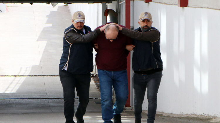 FETÖ'nün firari mahrem imamı yakalandı