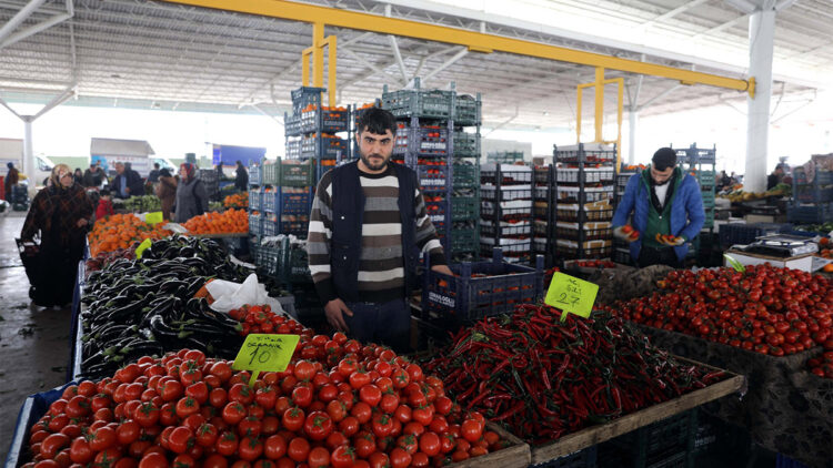 Gaziantep'te pazarcı esnafından örnek davranış