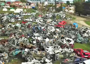 Hatay'da yediemin otoparkı araç mezarlığına döndü