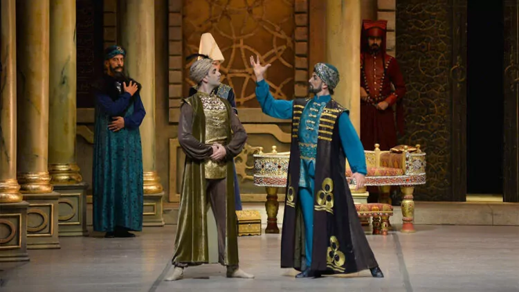 Hürrem sultan balesi prömiyeri sahnelendi