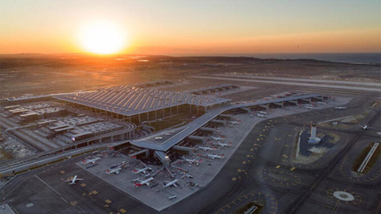 İstanbul Havalimanı'na En İyi Aile Dostu Uluslararası Havalimanı ödülü