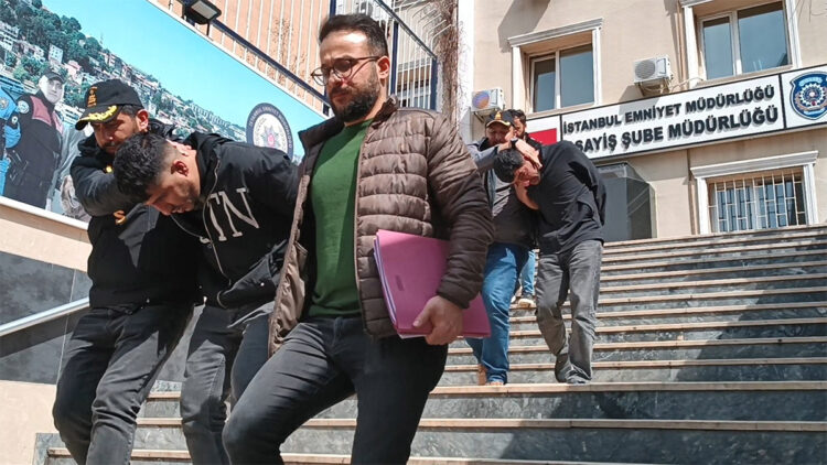 4 evi soyan hırsızlar yakalandı