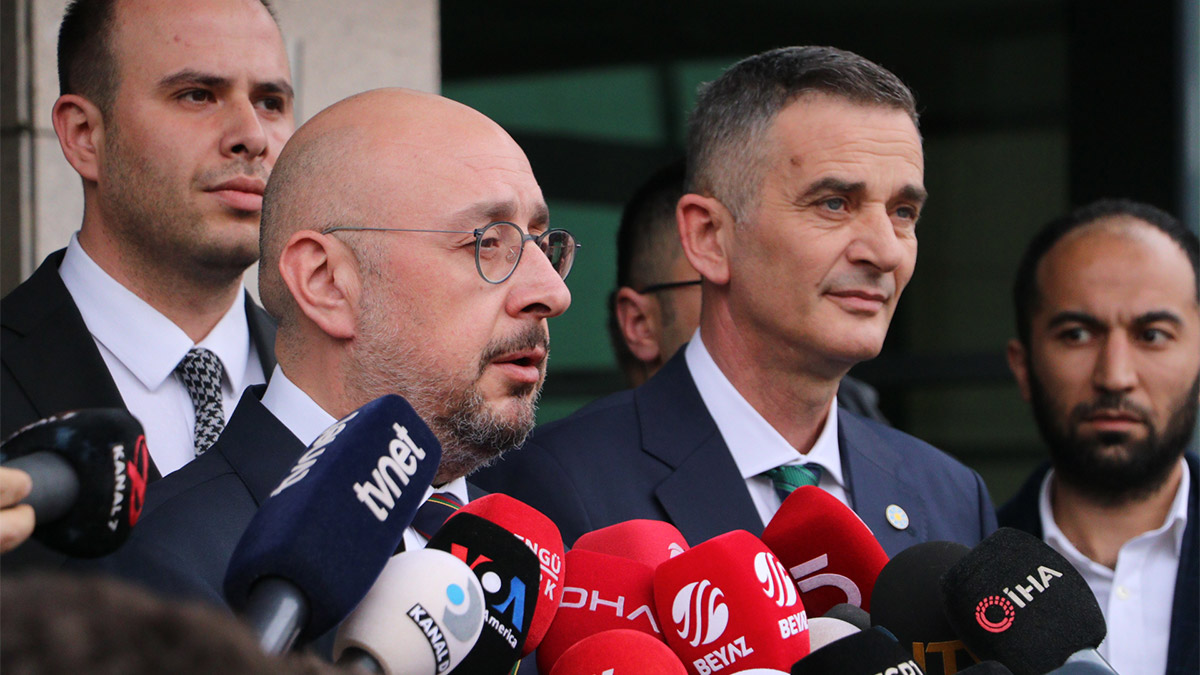 İYİ Parti milletvekili aday listesini YSK'ya sundu