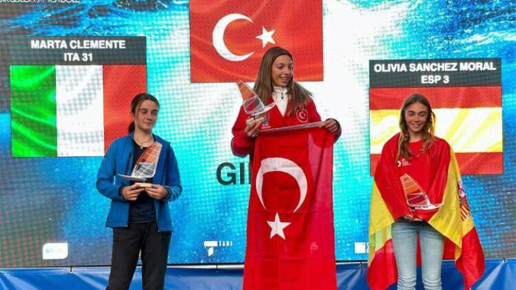 Parla Kabasakal Avrupa Şampiyonu oldu