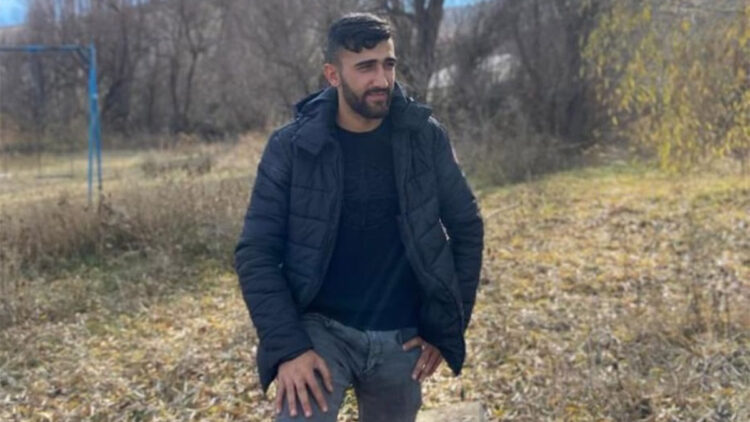 Lokomotifin TIR'a çarptığı kazada sürücü öldü