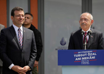 Özal'ın hedef koyduğu gelişen Türkiye'yi yeniden inşa edeceğiz