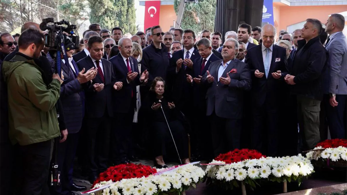 Özal'ın hedef koyduğu gelişen türkiye'yi yeniden inşa edeceğiz