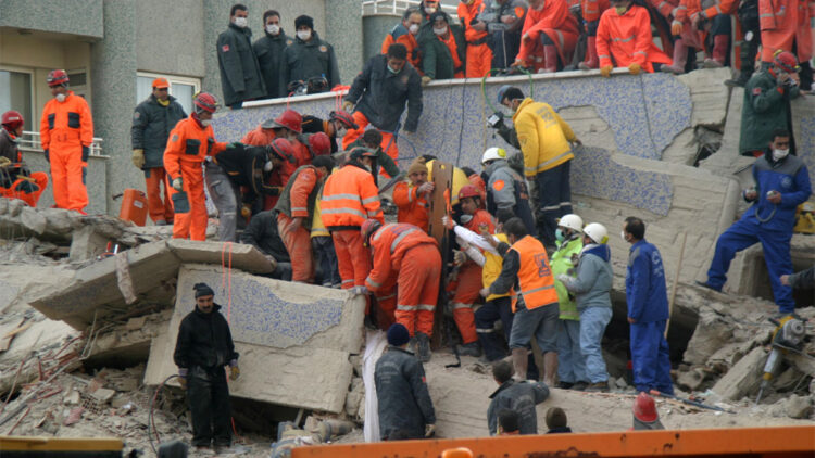 Konya'da Zümrüt Apartmanı'na benzer yapılar var