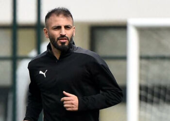 Manisa Futbol Kulübü'nde takım kaptanlarına veda