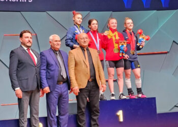 Büyükler Avrupa Halter Şampiyonası madalyayla başladı