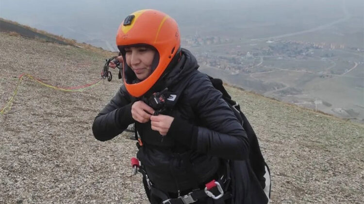 Pilotaj eğitiminde paraşüt denize düştü; 1 ölü 1 yaralı