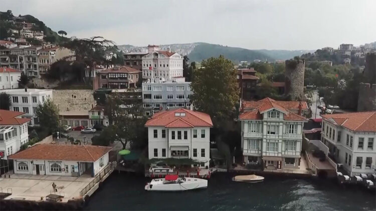 Boğaz'daki yalıları birkaç kez su basacak