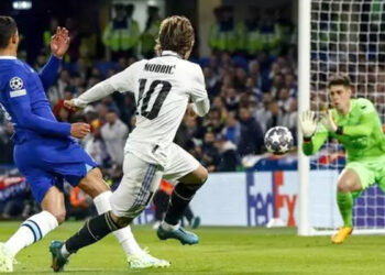 Milan ve Real Madrid yarı finale yükseldi