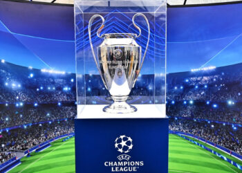 UEFA Şampiyonlar Ligi kupası İstanbul'da