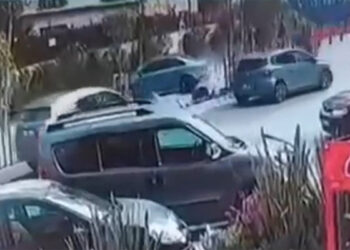 Sancaktepe'de hatalı U dönüşü kazası
