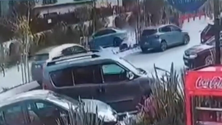 Sancaktepe'de hatalı U dönüşü kazası