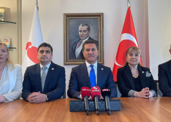 Sayın Kılıçdaroğlu'nu destekliyoruz