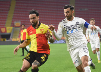 Tarık Çamdal küllerinden doğdu