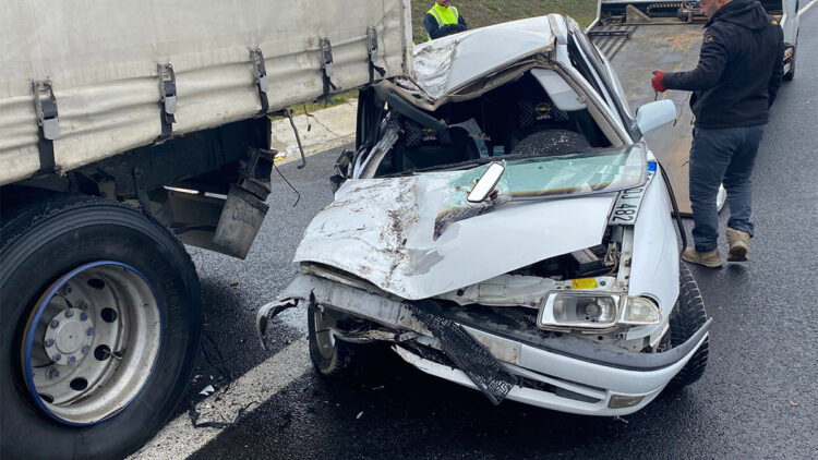 Malkara'da kaza; Uzman çavuş, eşi ve çocuğu yaralandı