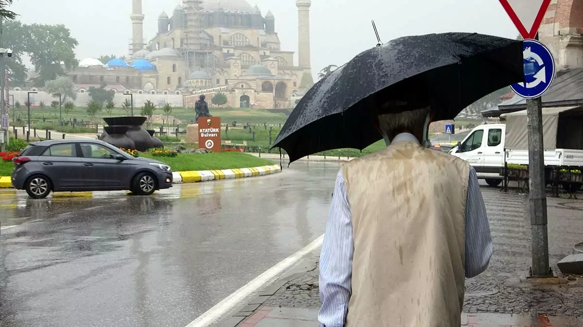 Trakya için kuvvetli sağanak yağış uyarısı yapıldı