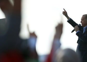 15 Temmuz gecesi olduğu gibi istikbalimize sahip çıkarız