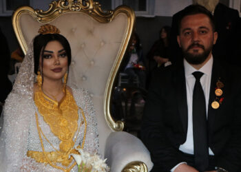 2 gün 2 gece süren aşiret düğününde milyonluk takı