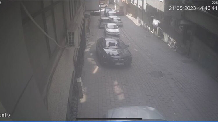 4'üncü kattan otomobilin üstüne düşen çocuk ölümden döndü