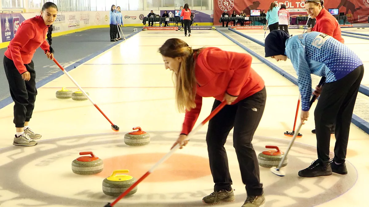 5 kadinin kurdugu curling takimi genclerle yarisiyora - spor haberleri - haberton